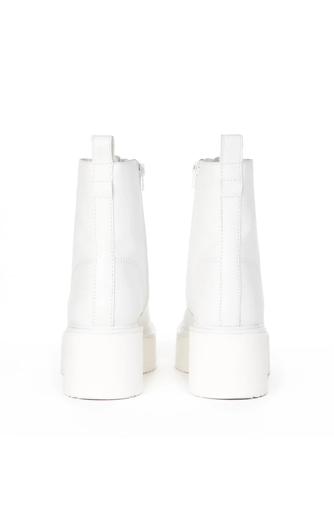 STEVE MADDEN TWISTER BOOT 5 STEVE MADDEN TWISTER BOOT