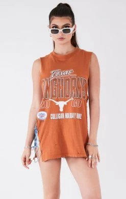 FURST OF A KIND VINTAGE CHAIN SIDE SLEEVELESS TEE