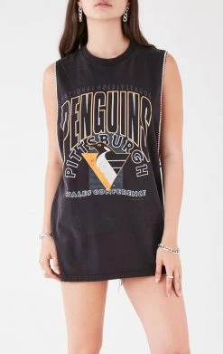 FURST OF A KIND VINTAGE RHINESTONE TRIM SLEEVELESS TEE