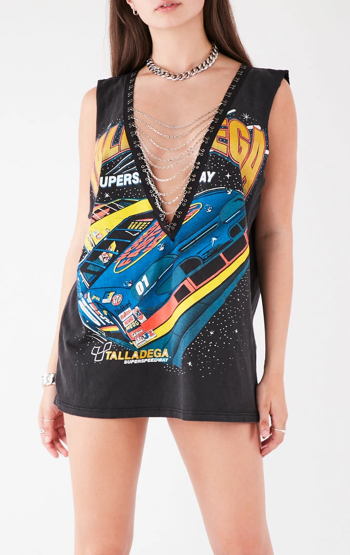 FURST OF A KIND VINTAGE DEEP V CHAIN SLEEVELESS TEE VINTAGE CHAINS 3 FURST OF A KIND VINTAGE DEEP V CHAIN SLEEVELESS TEE VINTAGE CHAINS