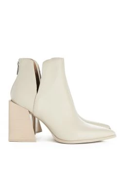 STEVE MADDEN TAYLEN ANKLE BOOTIE SALE