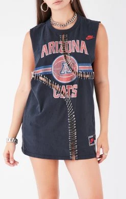 FURST OF A KIND VINTAGE CURVED SAFETY PIN SLEEVELESS TEE VINTAGE PINS