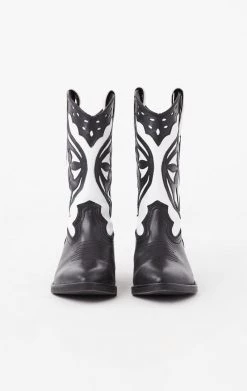 STEVE MADDEN LAREDO BOOT