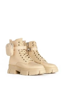 SALE STEVE MADDEN THORA-P BOOT