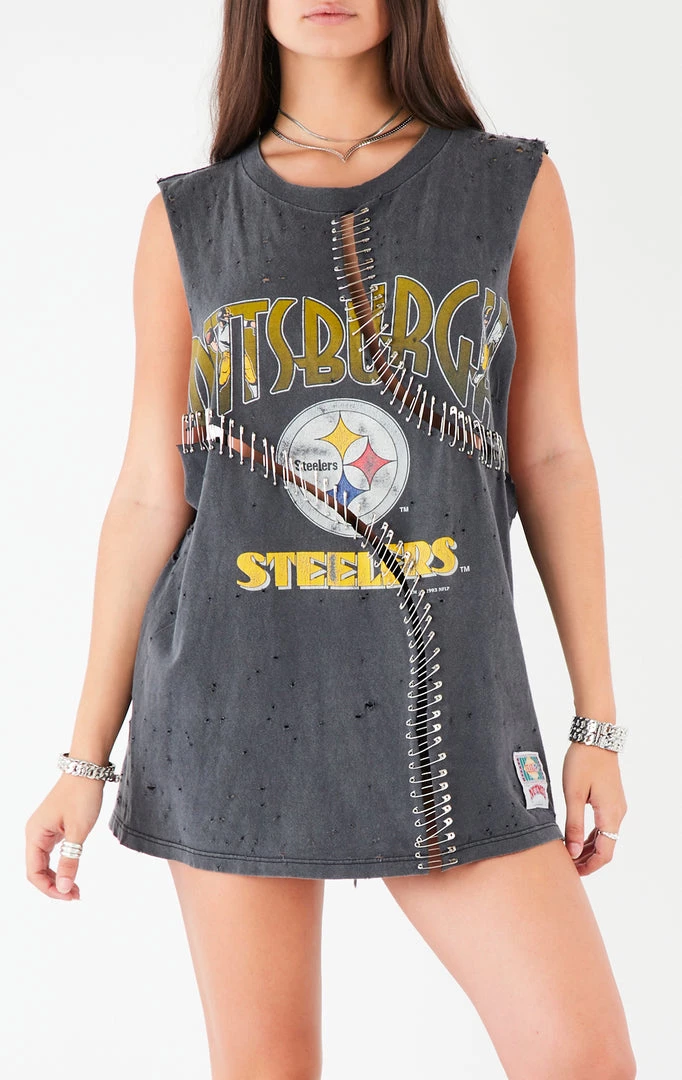 FURST OF A KIND VINTAGE CURVED SAFETY PIN SLEEVELESS TEE VINTAGE PINS 3 FURST OF A KIND VINTAGE CURVED SAFETY PIN SLEEVELESS TEE VINTAGE PINS