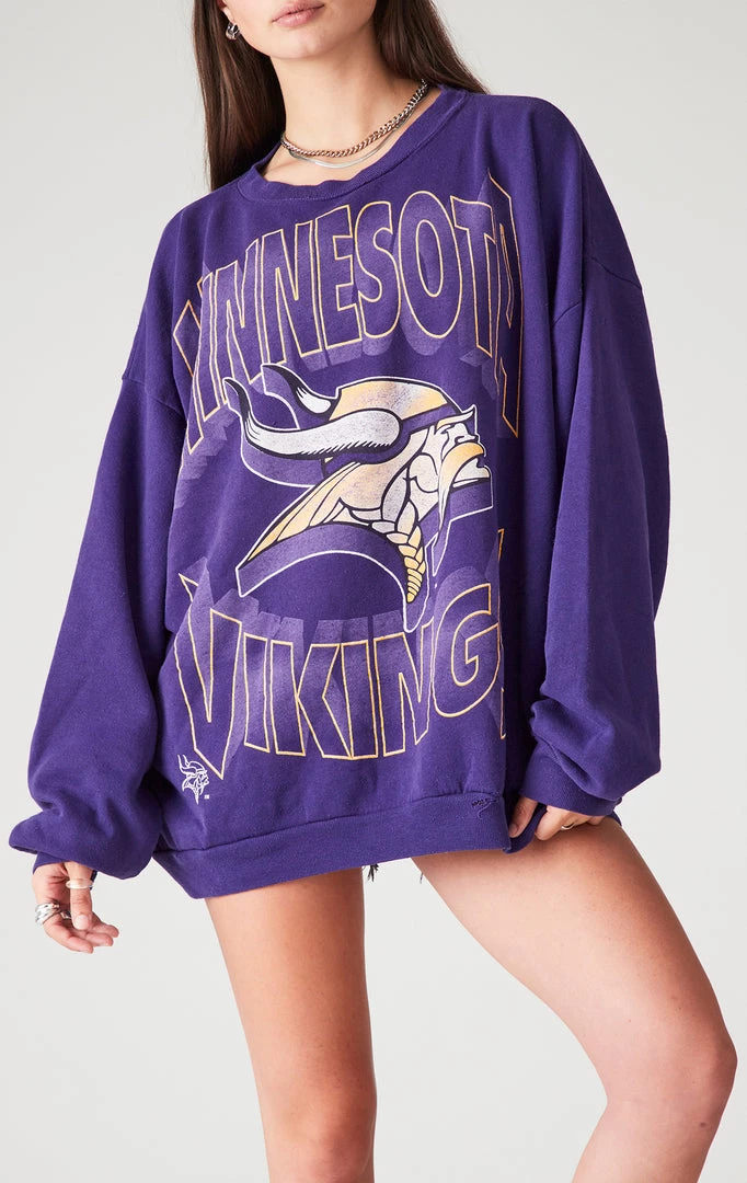 FURST OF A KIND VINTAGE NFL VINTAGE STONEWASHED NFL SWEATSHIRT 3 FURST OF A KIND VINTAGE NFL VINTAGE STONEWASHED NFL SWEATSHIRT